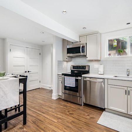 Gorgeous 4 Bedroom Garden Level Suite At Vancouver West & Ubc Exterior foto