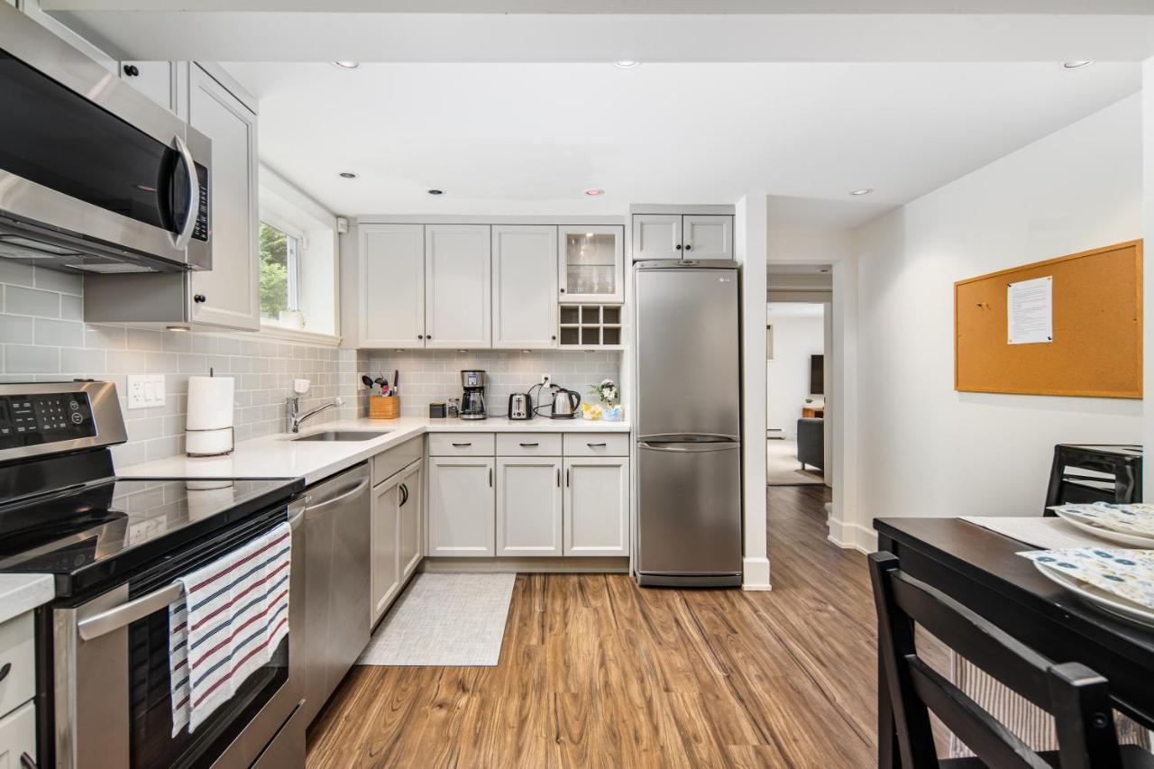 Gorgeous 4 Bedroom Garden Level Suite At Vancouver West & Ubc Exterior foto
