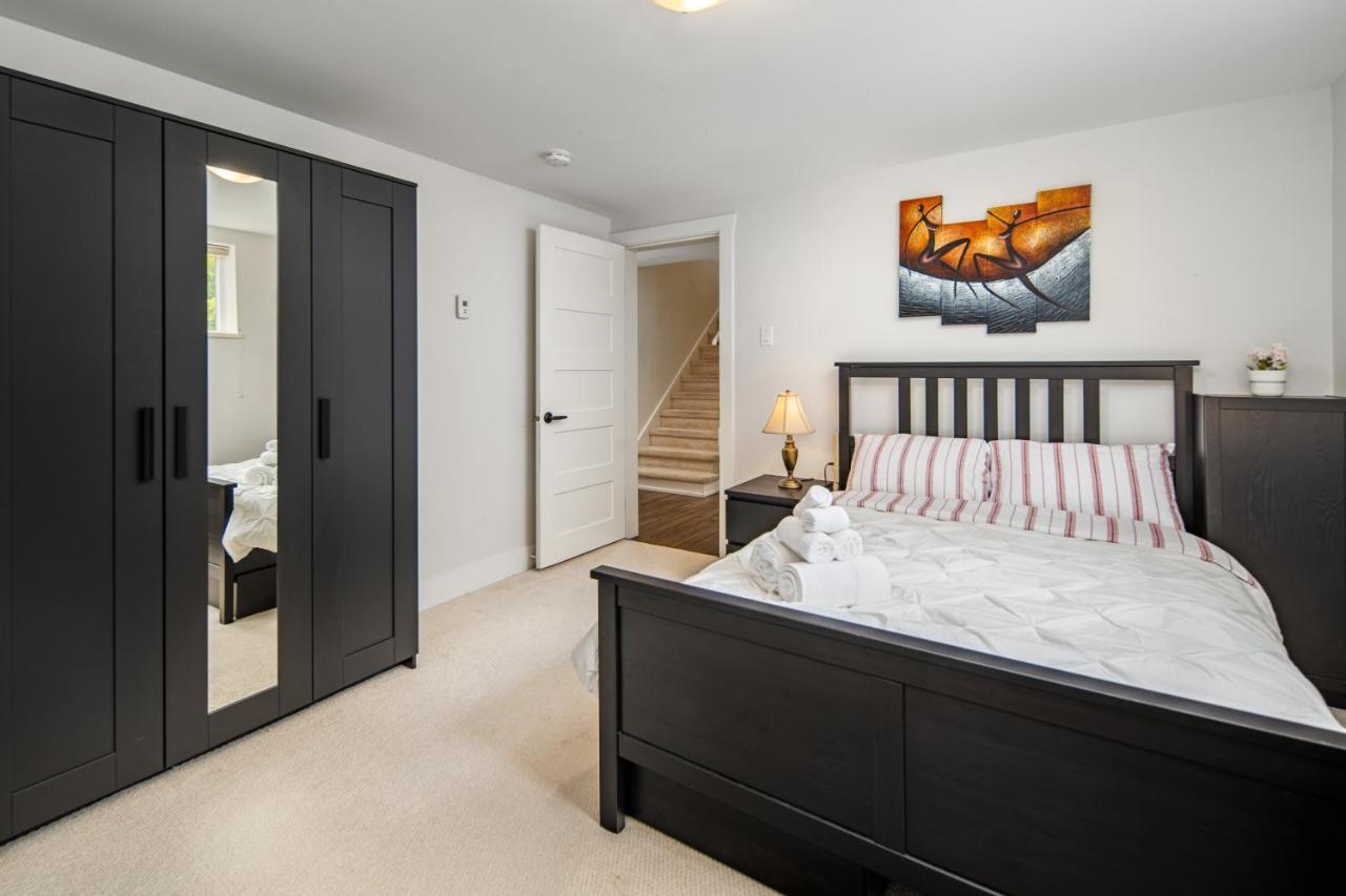 Gorgeous 4 Bedroom Garden Level Suite At Vancouver West & Ubc Exterior foto